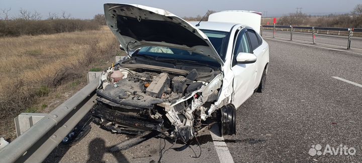 LADA Vesta 1.6 МТ, 2020, битый, 97 500 км