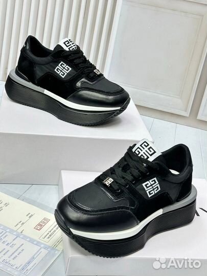 Кроссовки женские Givenchy (36-40)