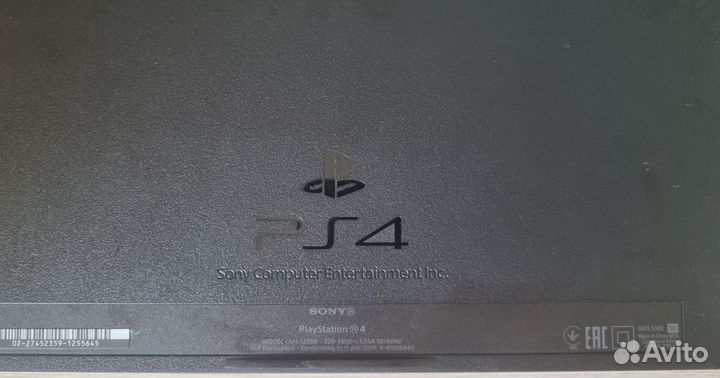 Sony PS4 1 Tb + 2 геймпада + Много игр