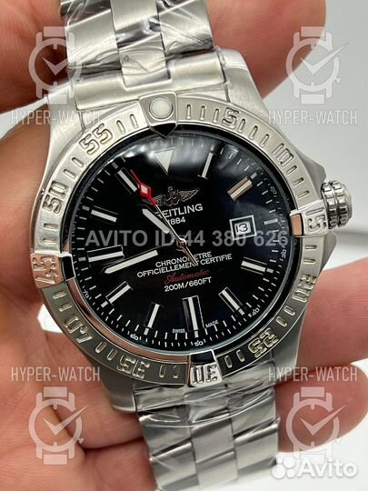 Часы Breitling Avenger A17331101B1A1