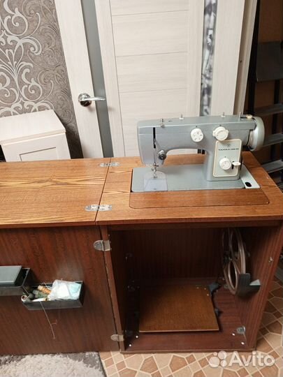 Швейная машинка чайка