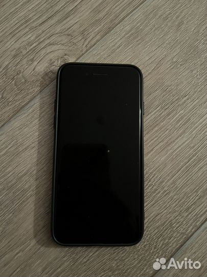 iPhone 7, 32 ГБ