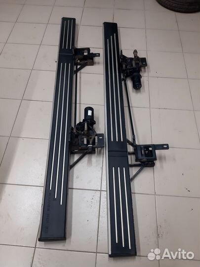 Выдвижные электро пороги Land rover