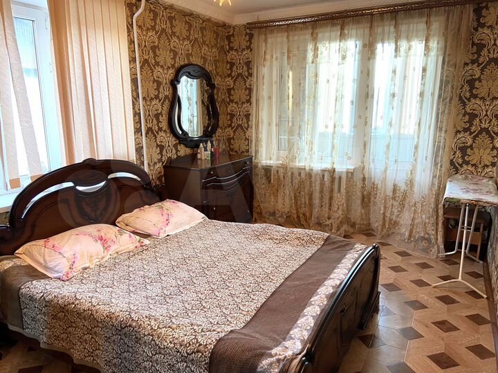 2-к. квартира, 55 м², 3/5 эт.