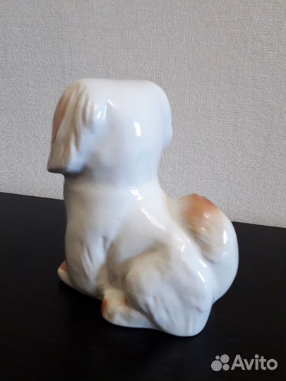 Фарфоровая статуэтка