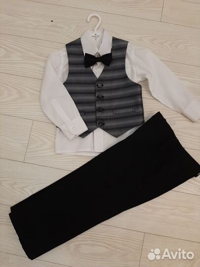 Костюм тройка для мальчика