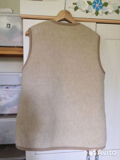 Жилет на молнии Холти натуральная шерсть безрукавк