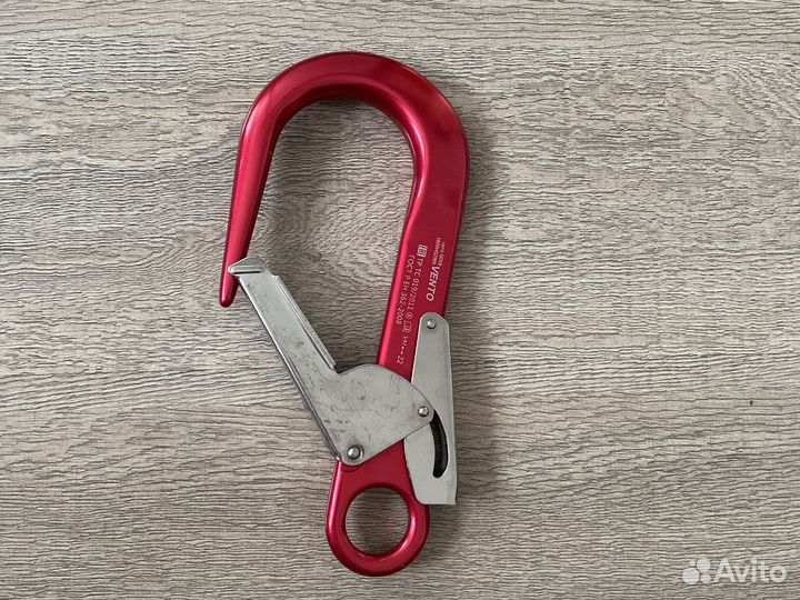 Карабин монтажный