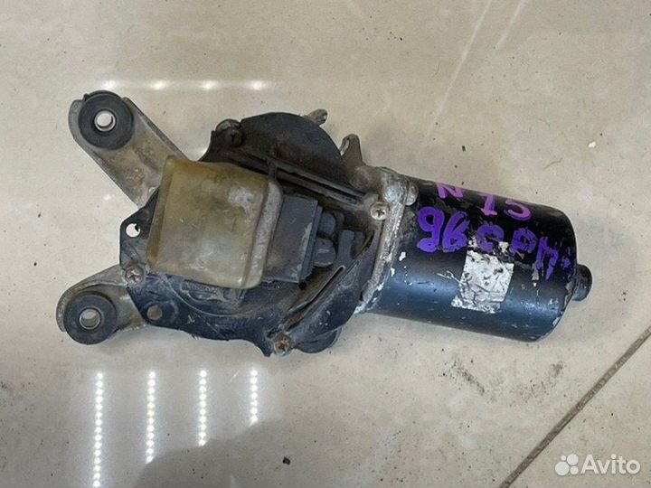 Мотор стеклоочистителя передний Nissan Almera N15