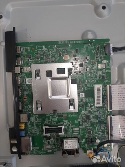 Разбор UE43NU7170U