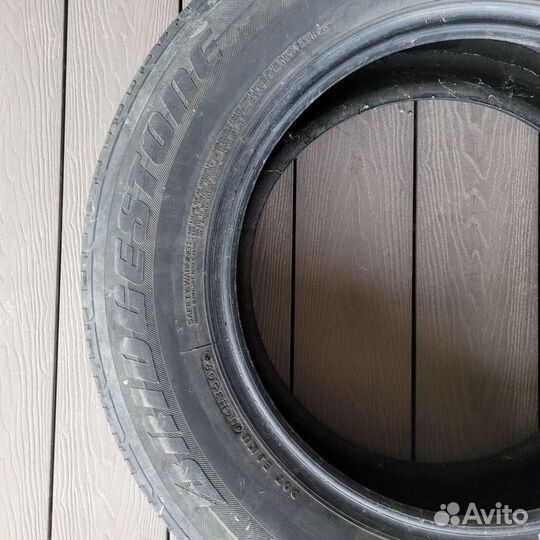 Bridgestone Dueler H/P Sport 235/60 R16