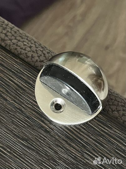 Органичитель для двери