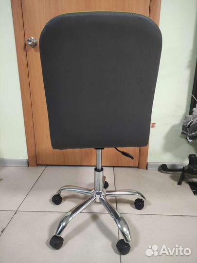 Офисное кресло Rio Green