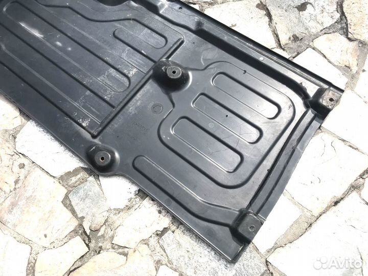 Защита задняя левая Mercedes E W211