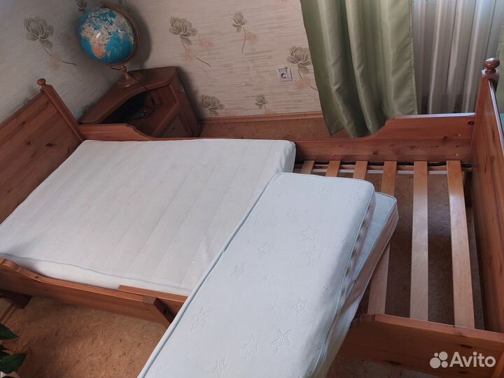 Детская кровать IKEA раздвижная с матрасом