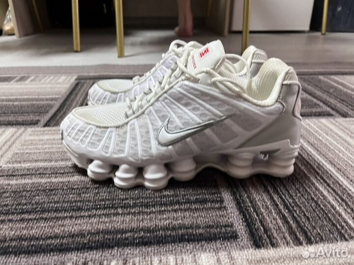 Кроссовки Nike Shox