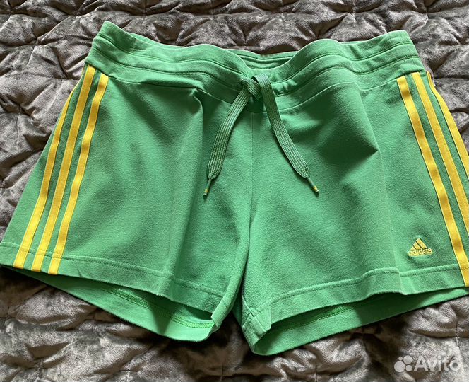 Шорты спортивные женские