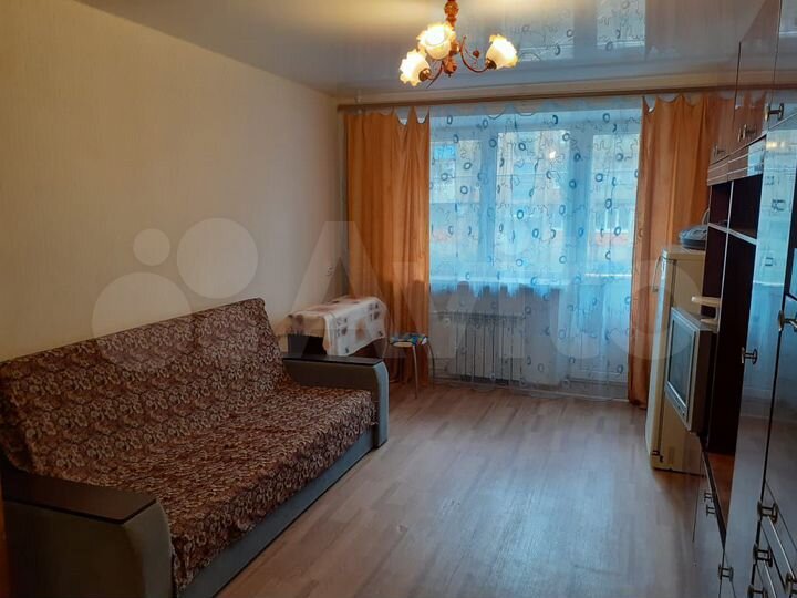 Комната 17 м² в 5-к., 2/5 эт.