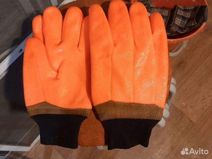 Перчатки на полиуретановой основе