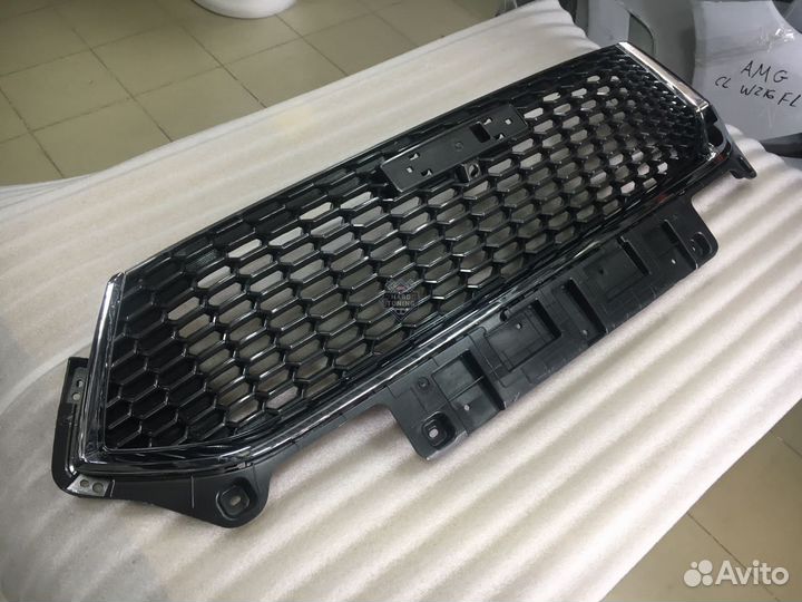Решетка радиатора штатная Haval F7 / F7x Новая Сер