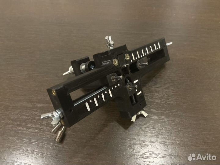 Приспособление для закладных пилькеров, мандулы