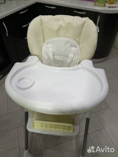 Детский стульчик для кормления