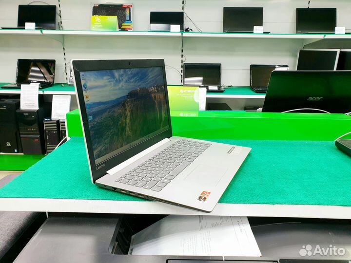 Ноутбук Lenovo Ryzen 3 видео 2GB SSD