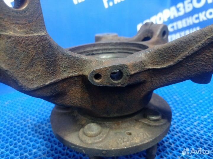 Передний левый поворотный кулак Chevrolet Aveo