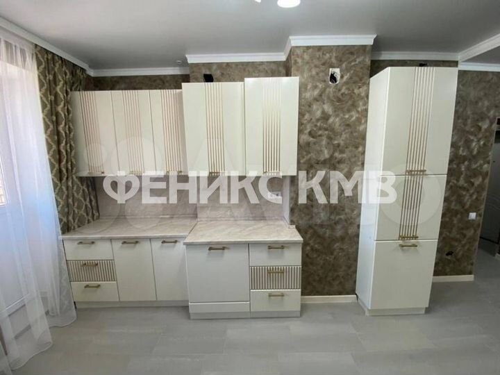 2-к. квартира, 66 м², 8/8 эт.