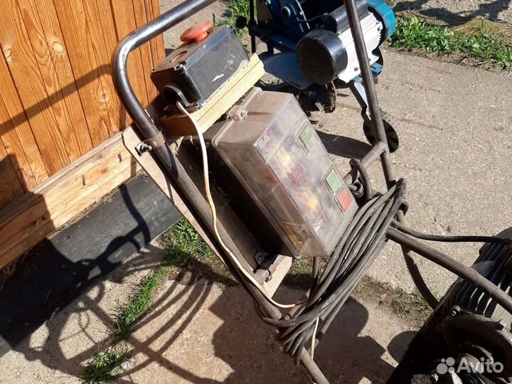 Электролебедка