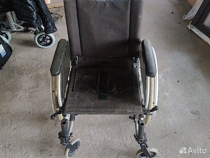 Коляска инвалидная