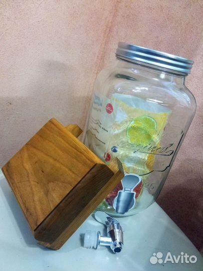 Банка с краном (лимонадник) 3л