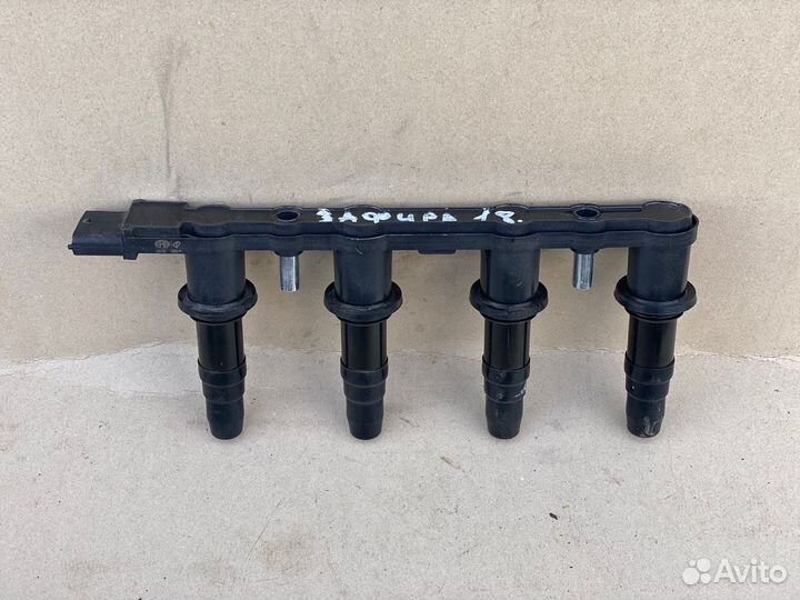 Модуль зажигания Opel Zafira B 1.8