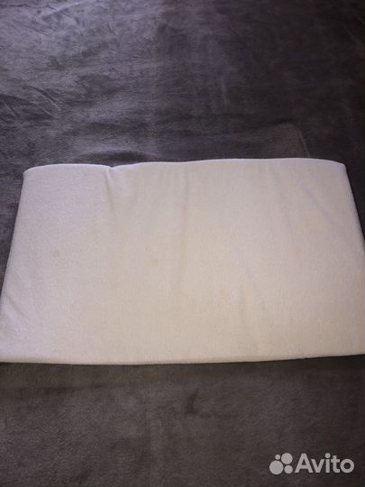 Подушка позиционер для новорожденных