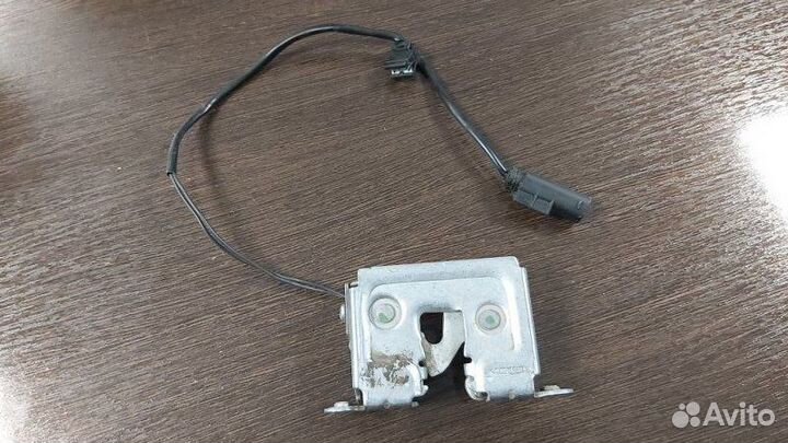 Замок капота Bmw X5 3.0D E70 M57N2 2007