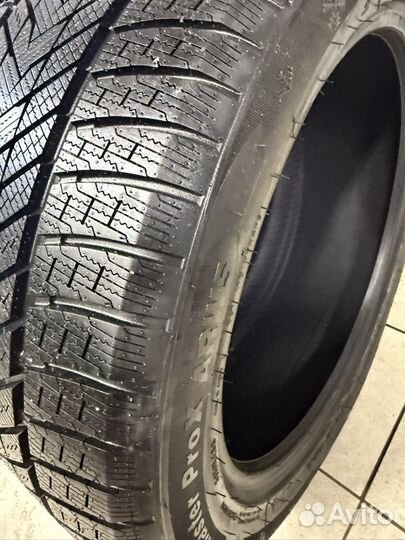 Arivo Winmaster ProX ARW5 275/45 R20 и 305/40 R20