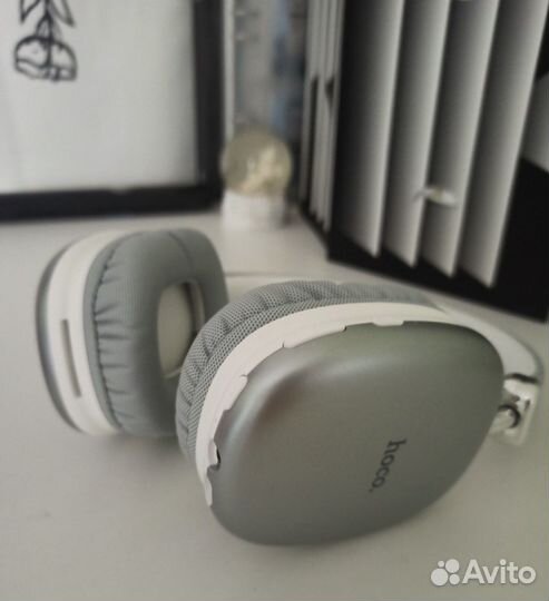 Беспроводные наушники новые