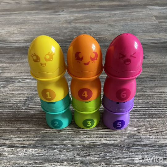 Пирамидка Tomy Яичная с 6мес