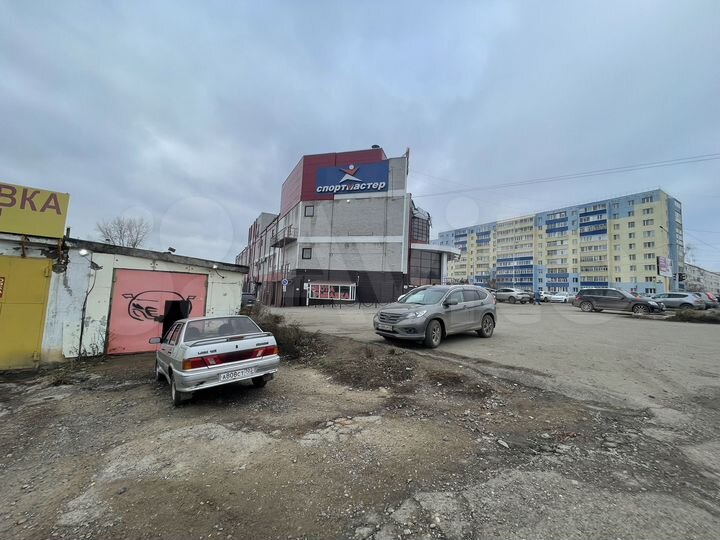 Гараж, > 30 м²
