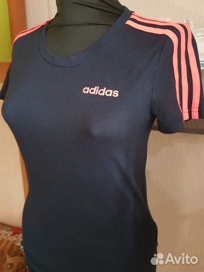 Футболка Адидaс новая oригинал 42-44