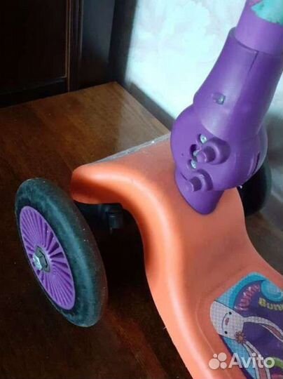 Самокат трехколесгый