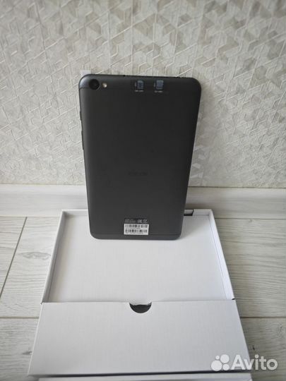 Планшет новый 8