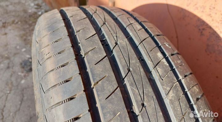 Continental UltraContact UC6 235/60 R18 103V