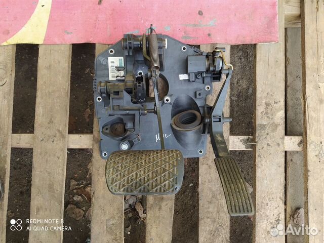 Блок педалей Mercedes-Benz W168