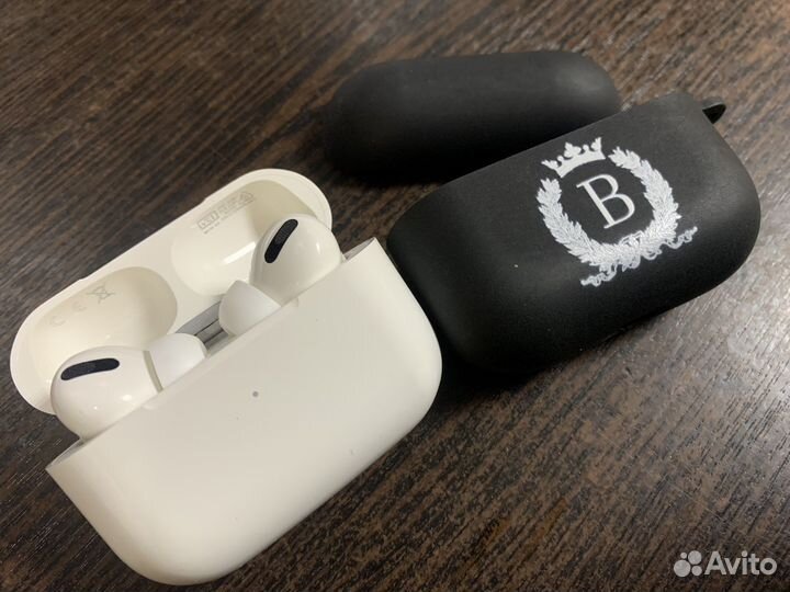 Беспроводные наушники apple