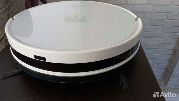 Робот пылесос,голос.управлен,WiFi,120м2,200мин.раб