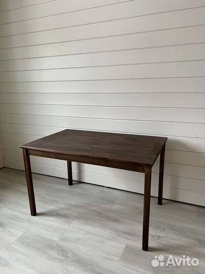 Кухонный стол