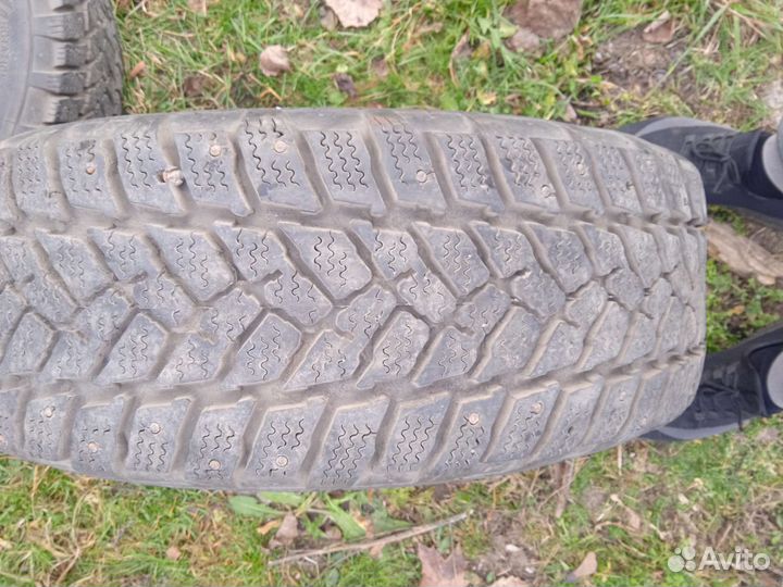 Комплект зимней резины r 14