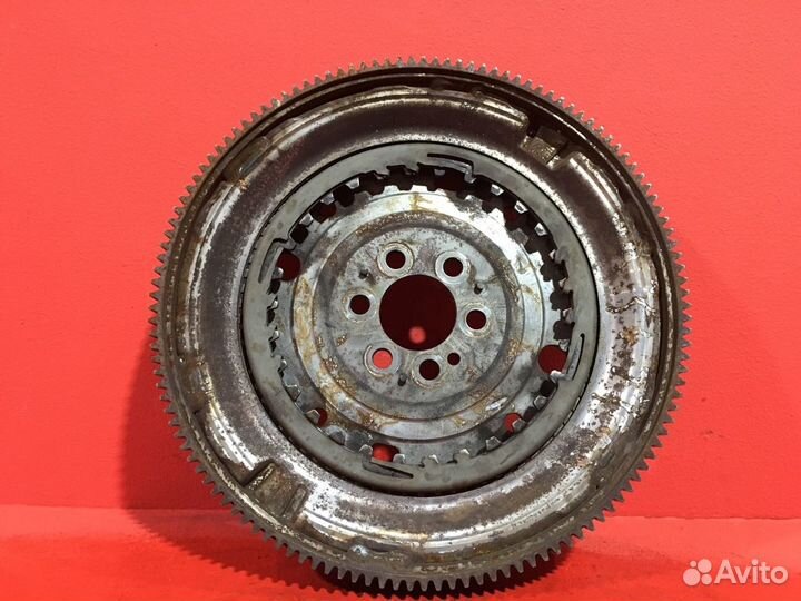 Маховик МКПП Skoda Yeti хетчбэк cbzb 1.2L 1197