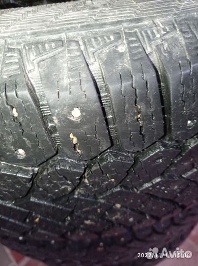 Gislaved Nord Frost 200 215/60 R17